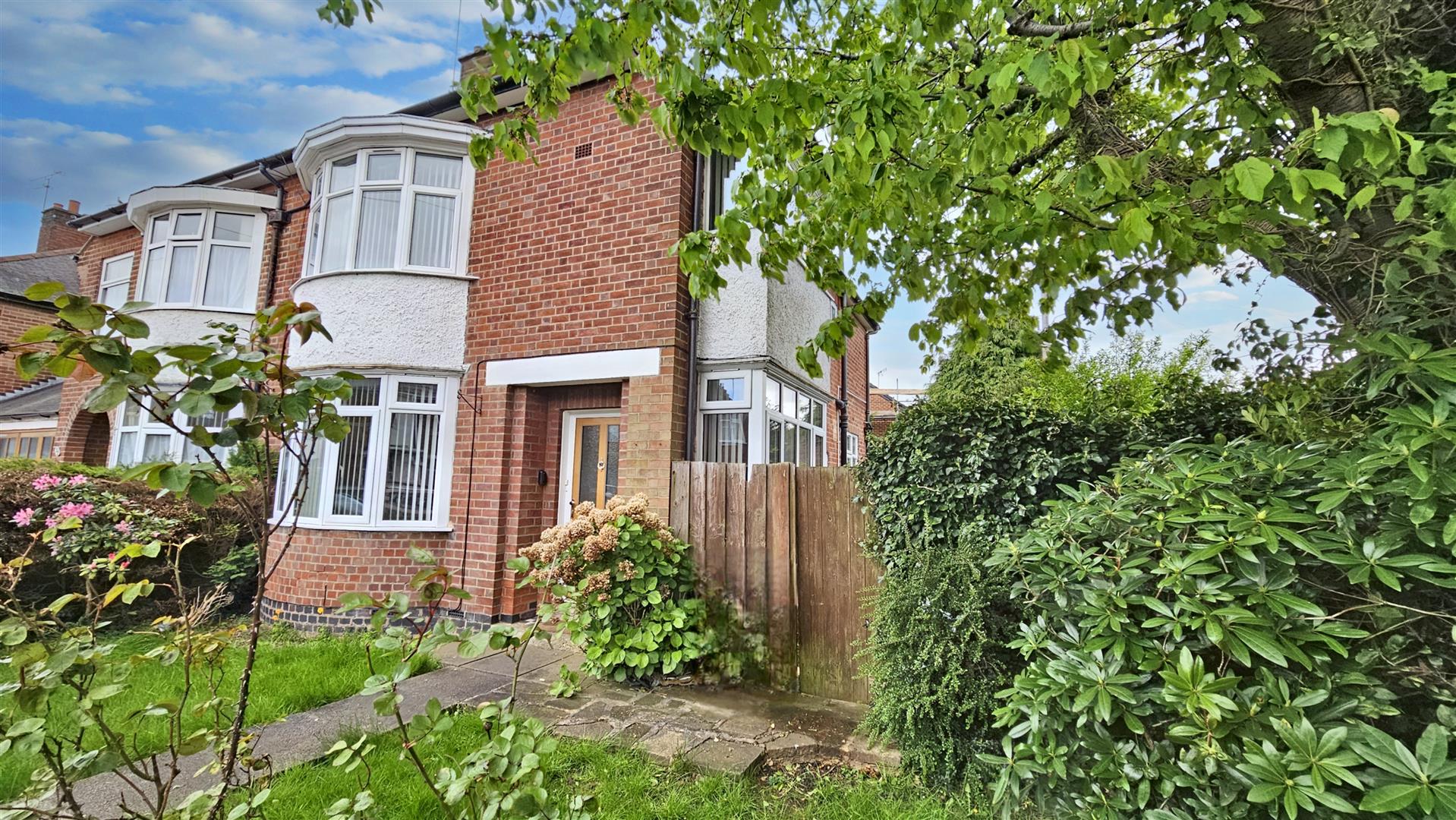 new-way-road-stoneygate-to-buy-or-rent-readings-leicester-estate-agents